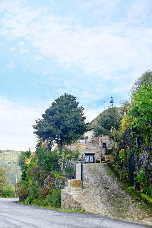 Casa Do Penedo Geres Villa Terras de Bouro Eksteriør bilde